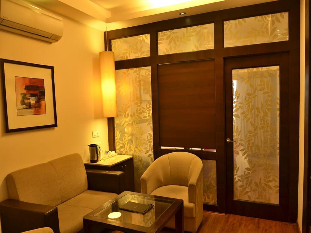 Surya Royal Hotel Kota  Extérieur photo