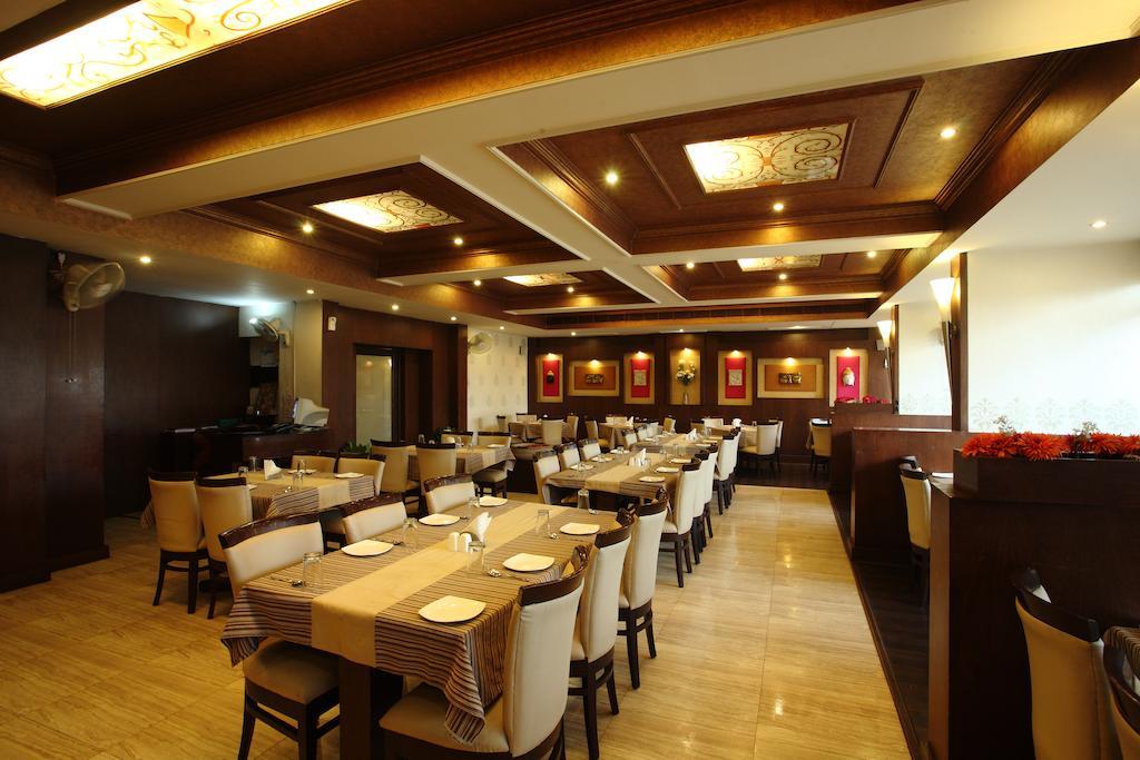 Surya Royal Hotel Kota  Extérieur photo