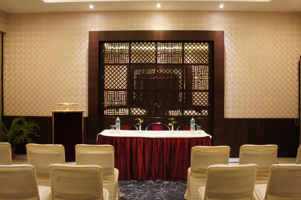 Surya Royal Hotel Kota  Extérieur photo